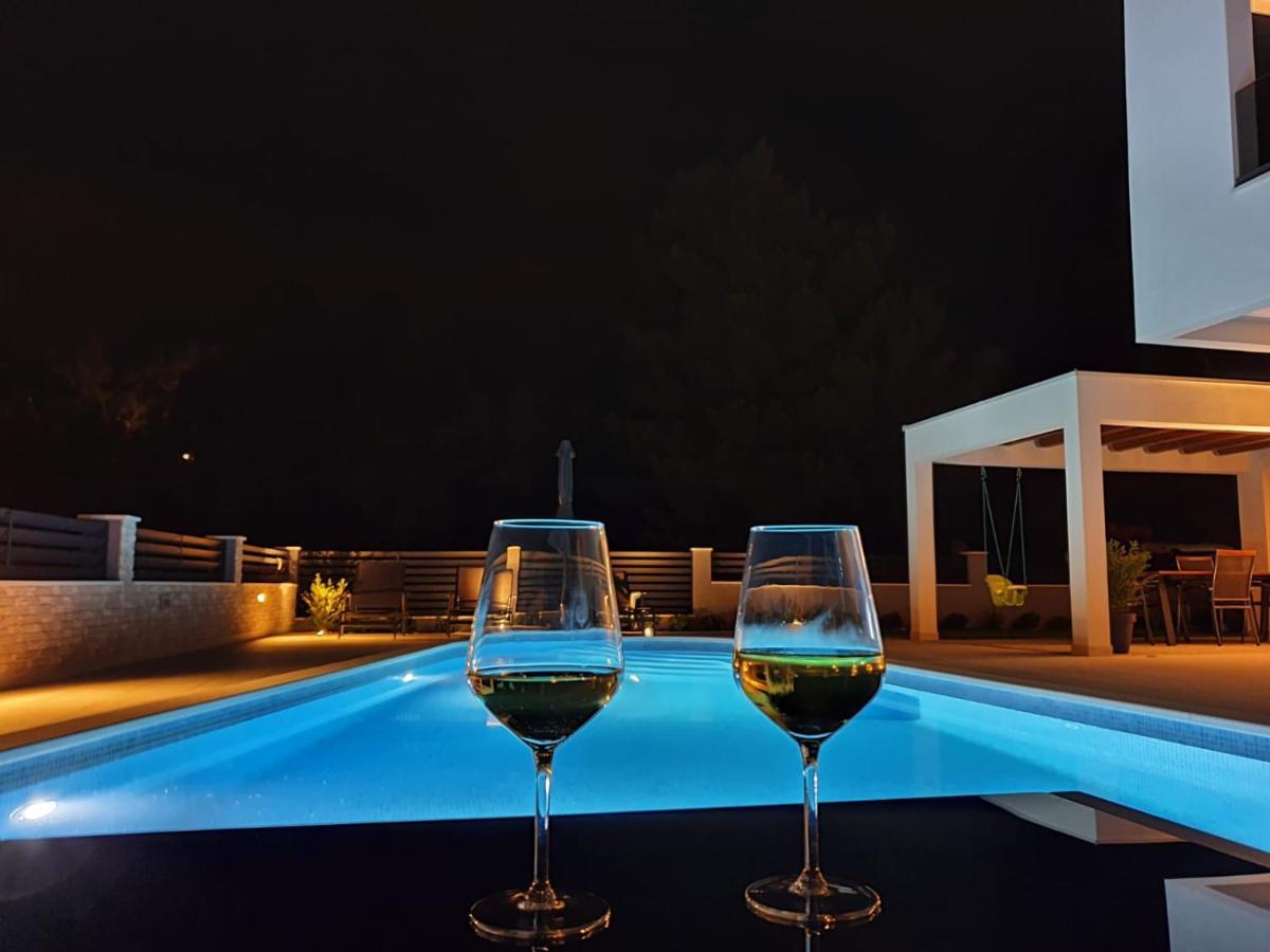 Villa La Vita Baška Voda Eksteriør billede