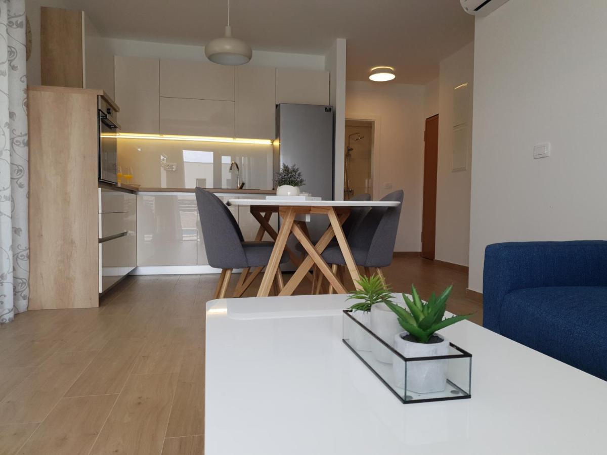 Villa La Vita Baška Voda Eksteriør billede
