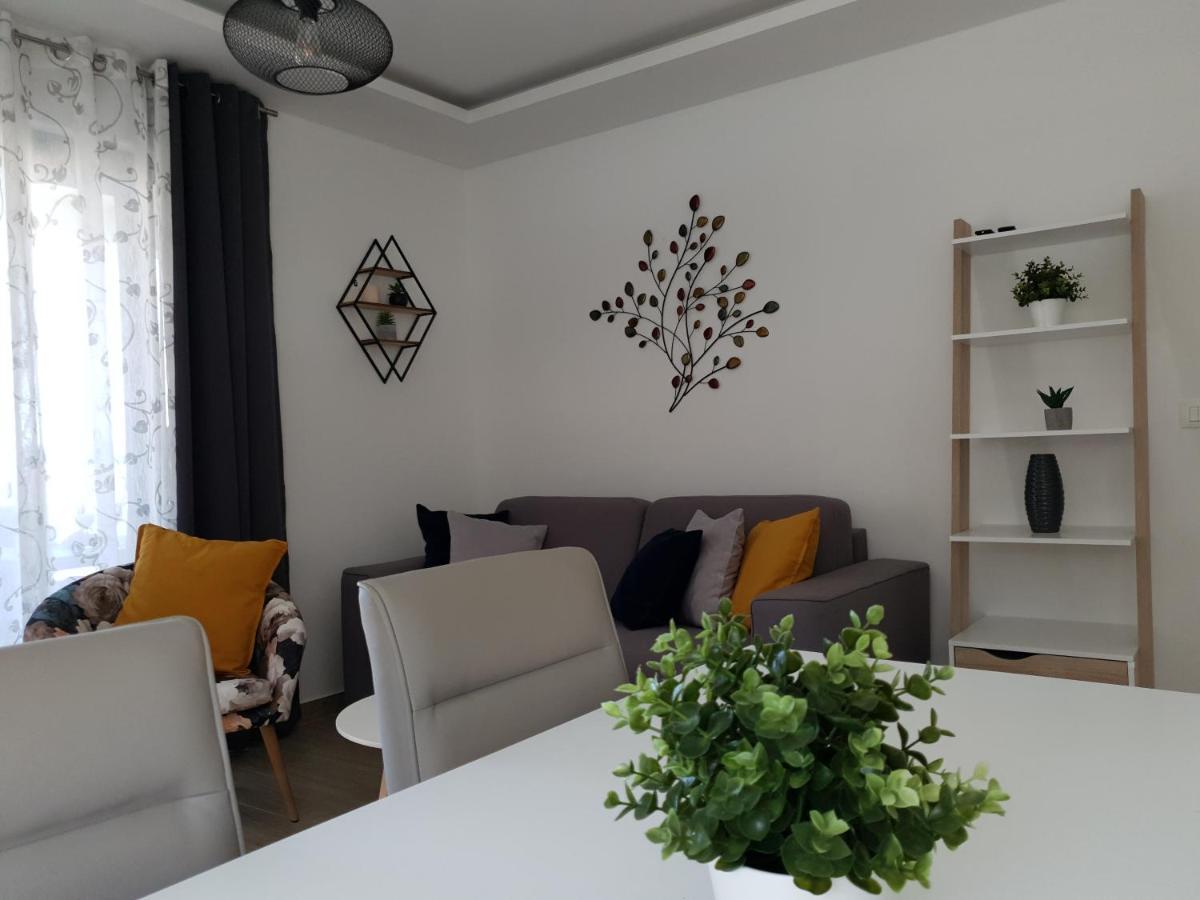 Villa La Vita Baška Voda Eksteriør billede