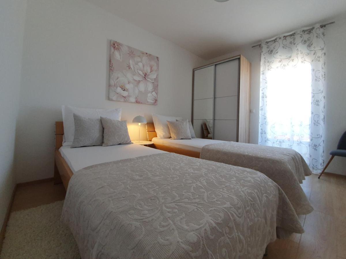 Villa La Vita Baška Voda Eksteriør billede